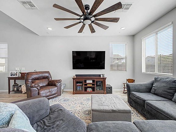 3rd image of 1033 S 150TH Drive
