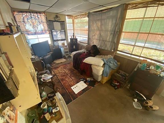 3rd image of 2320 Bee Ridge Rd Lot 107