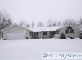 32620 Bradeen Ave, Paw Paw, MI