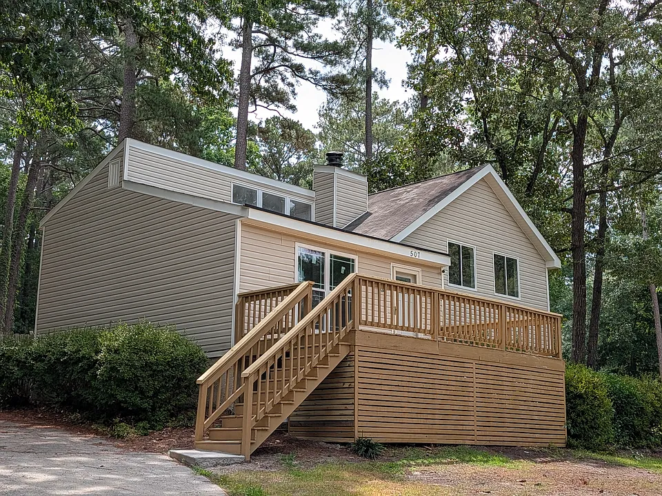 507 Lancelot Dr