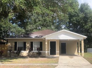 8720 Fish Lake Rd, Tampa, FL 33619