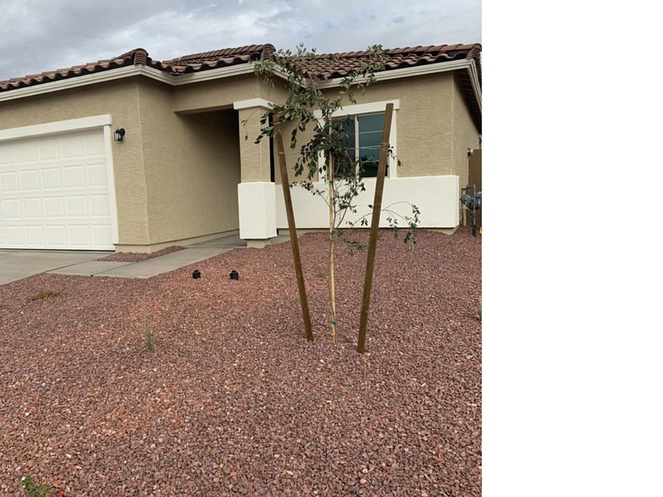 1st image of 252 W Tropical Dr