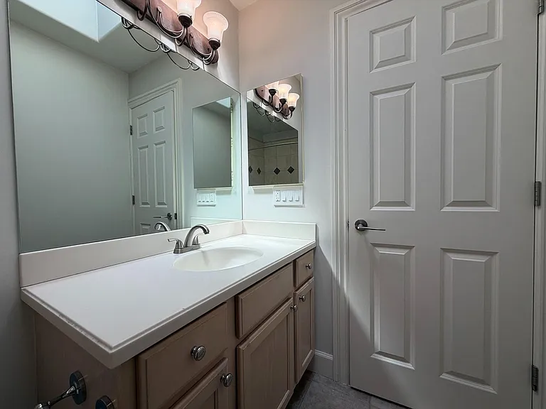 2050 Divisadero St #3 — Photo 35