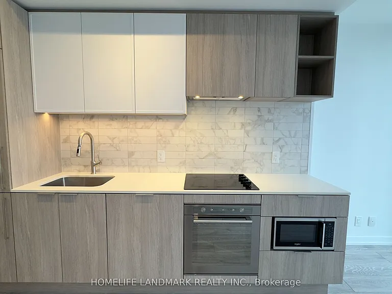 2020 Bathurst St #720 — Photo 4