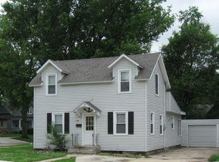 428 8th Ave, Sheldon, IA 51201