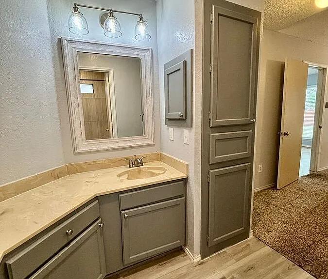319 Iberis Dr — Photo 8