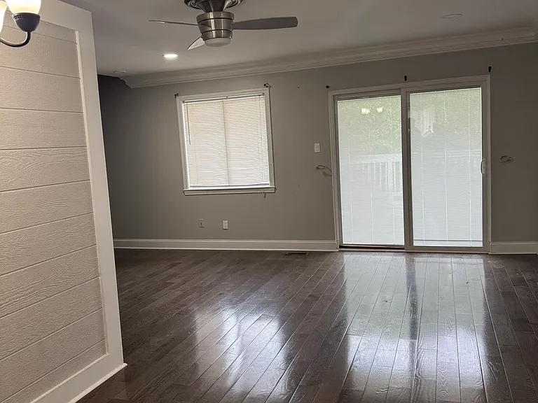 4736 Walden Pond Dr — Photo 3