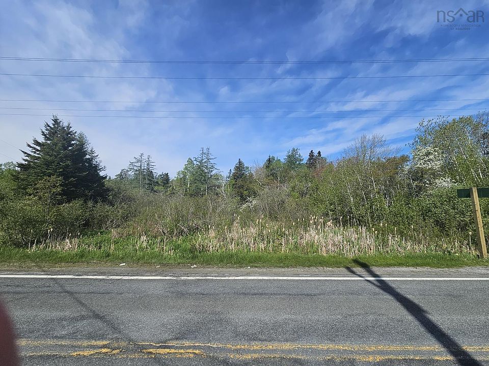 1st image of 305 High St