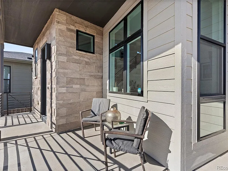 6058 N Perth St — Photo 4