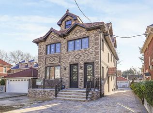 14618 Laburnum Ave, Flushing, NY 11355