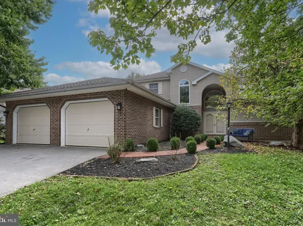 717 Brookside Ln, Lebanon, PA 17042