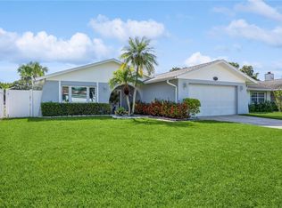 12147 70th St, Largo, FL 33773