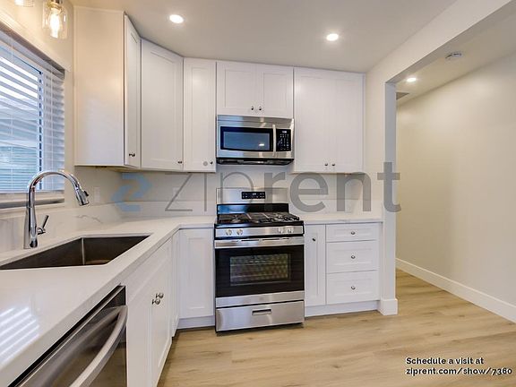 2nd image of 1815 San Andres St #C