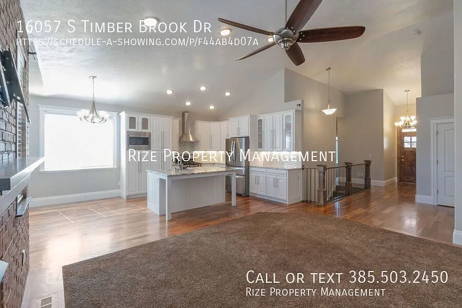$1000 Off Move in Costs! — Photo 3