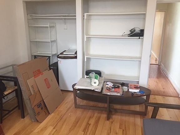 Living Room (2)