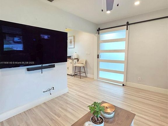 5th image of 250 NE 42nd St #250