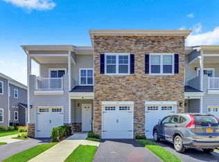 196 Summer Cir, East Northport, NY 11731