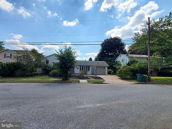 3rd image of 4404 Chestnut St