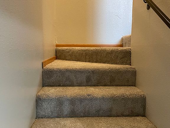 4th image of 2104 N Baker St