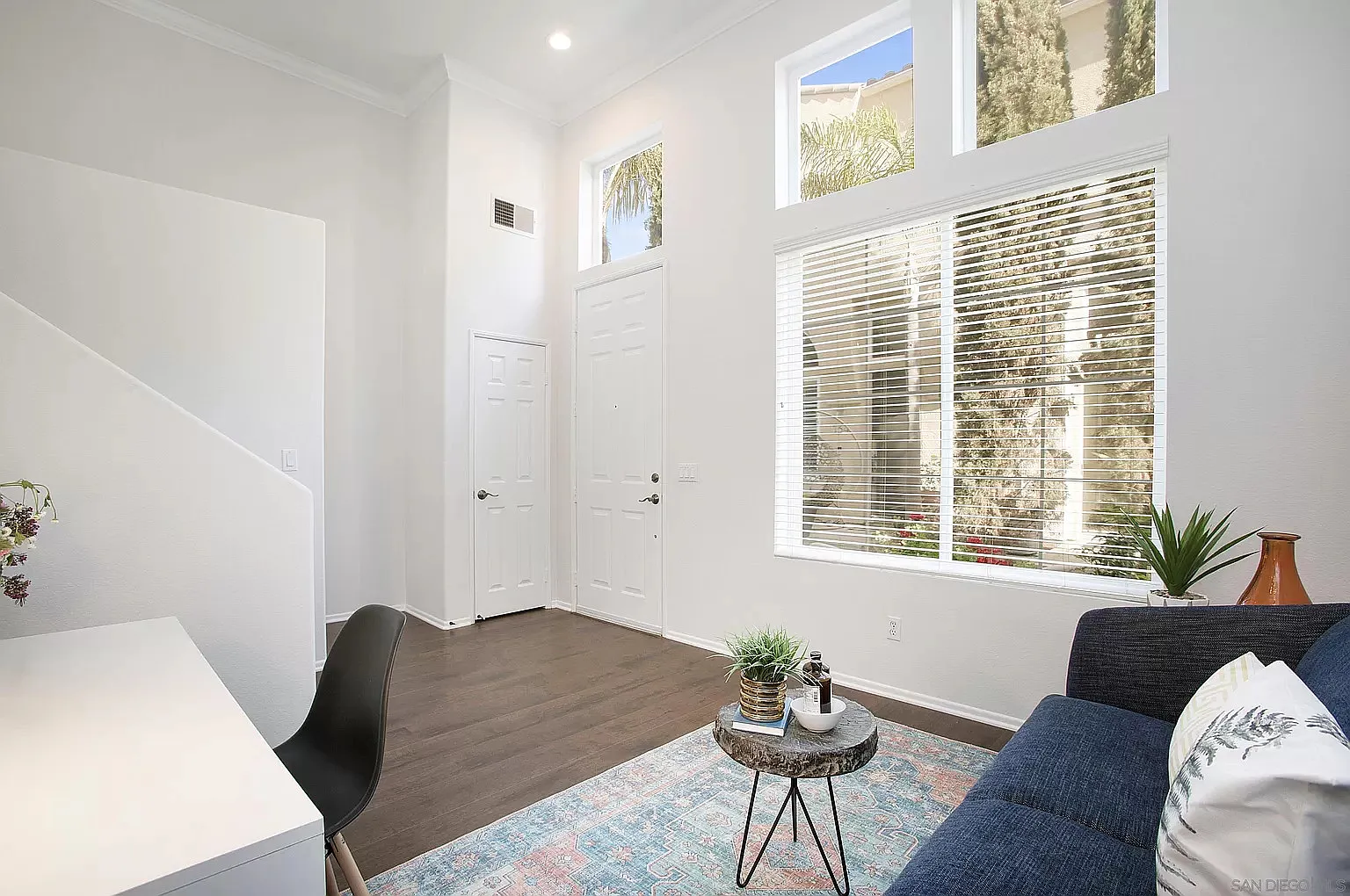 2 bed, 2.5 bath, 1202 sqft, $3,800 — Photo 4