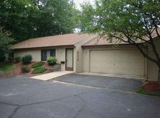 5114 Raintree Dr #24, Midland, MI 48640