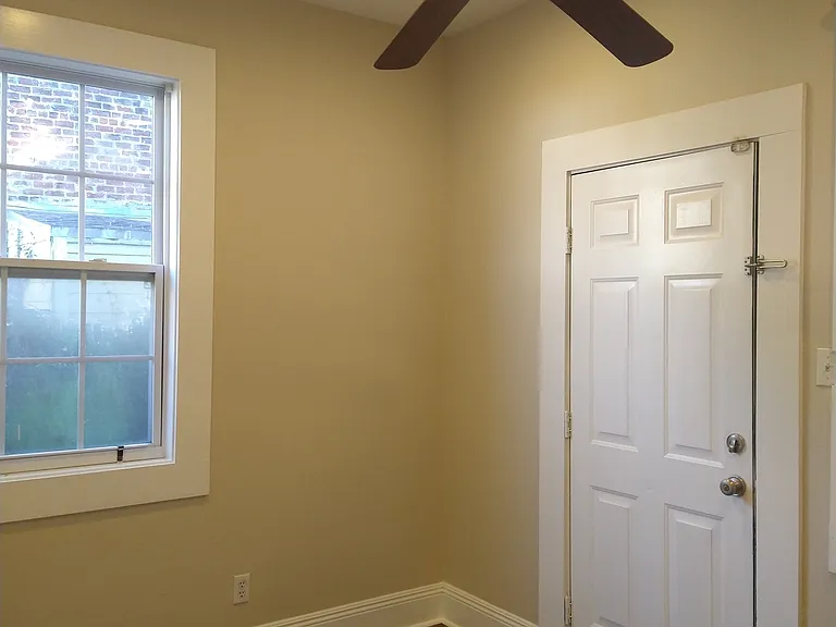 1118 Melpomene St #A — Photo 10
