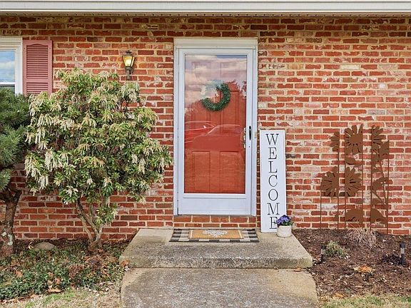 3rd image of 700 Rife Rd APT 7I