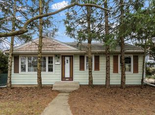 137 James St, Montgomery, IL 60538