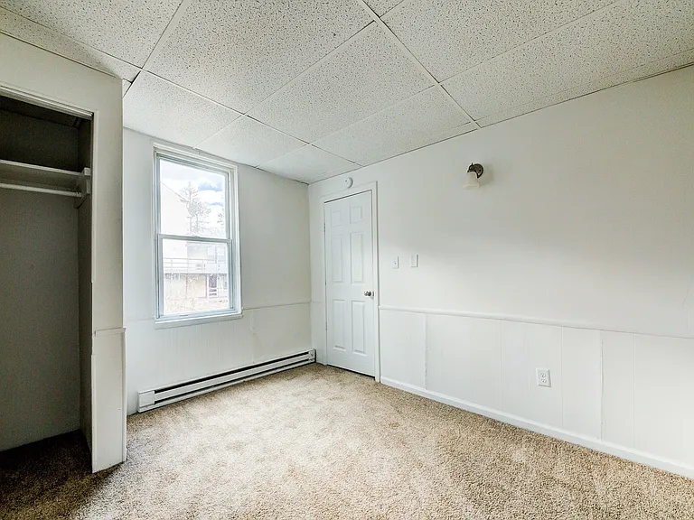 1840 Saint Patrick St S — Photo 9