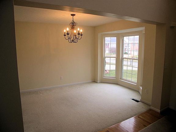 4th image of 10124 Whittlesey Dr