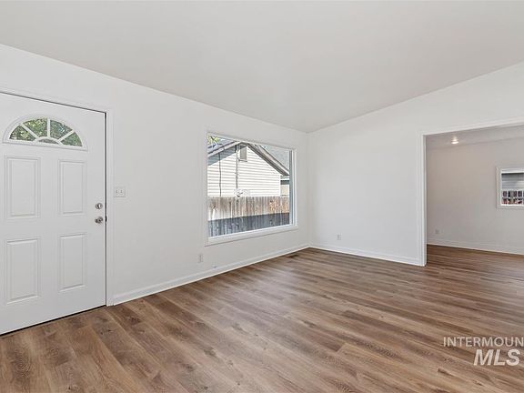 4th image of 3334 W Good St