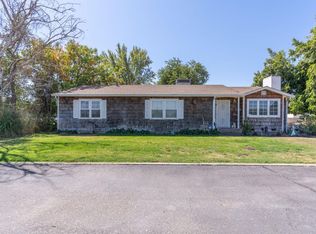 7937 Crawford Rd, Oakdale, CA 95361