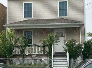 325 Center St, Bridgeport, CT 06604