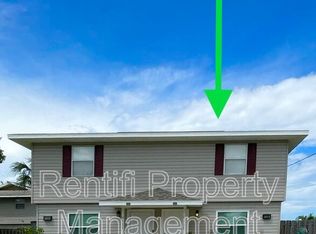 17325 Whitewater Ct, Fort Myers Beach, FL 33931