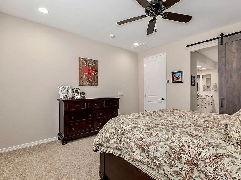 7228 W Tombstone Trl — Photo 17