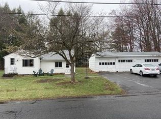 15 Gillette Ave, Southwick, MA 01077