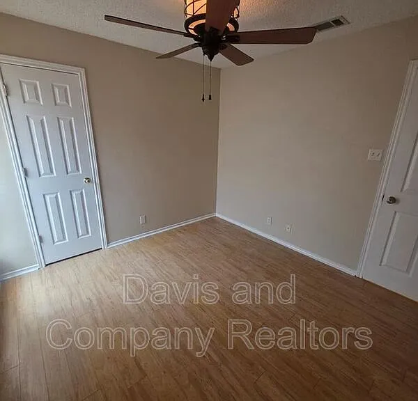 5203 Canadian Ave — Photo 27