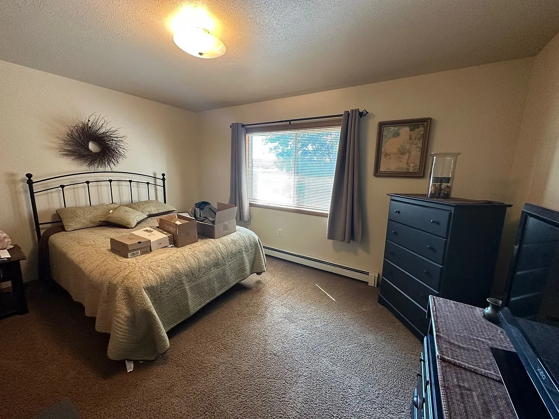 315 Crestview Lane - C — Photo 3