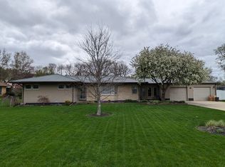 1303 Douglas Ter, Dixon, IL 61021