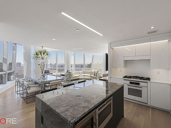 4th image of 400 Park Ave S APT 29B