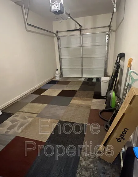 821 Central Park Dr — Photo 13