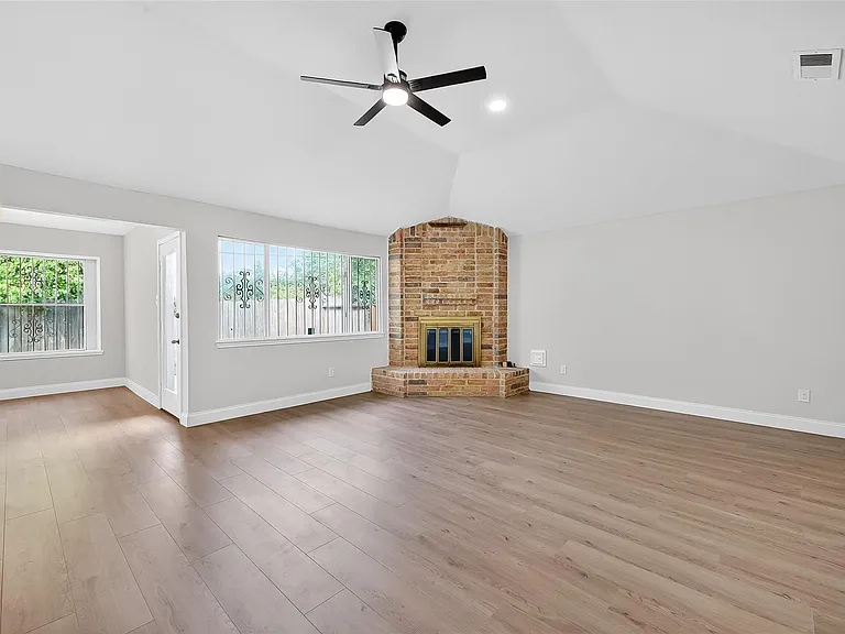 5530 Oak Falls Dr — Photo 10