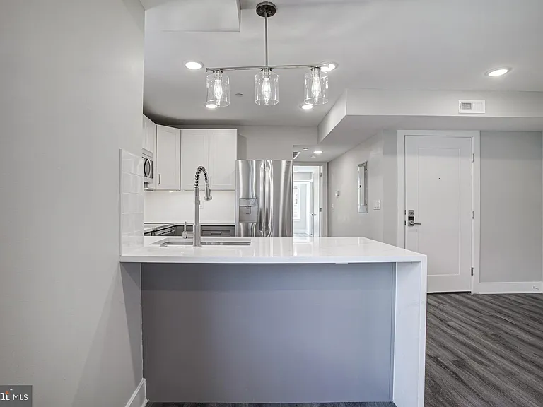 540 S 52nd St #2 — Photo 11
