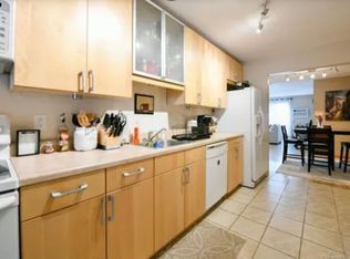 39 Wellington Dr, Farmington, CT 06032