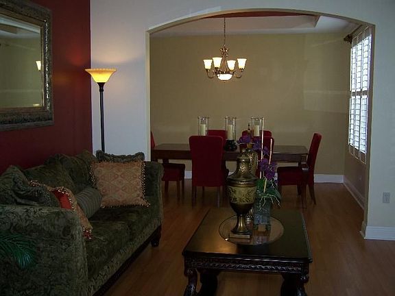 3rd image of 809 Santee Terre Ln