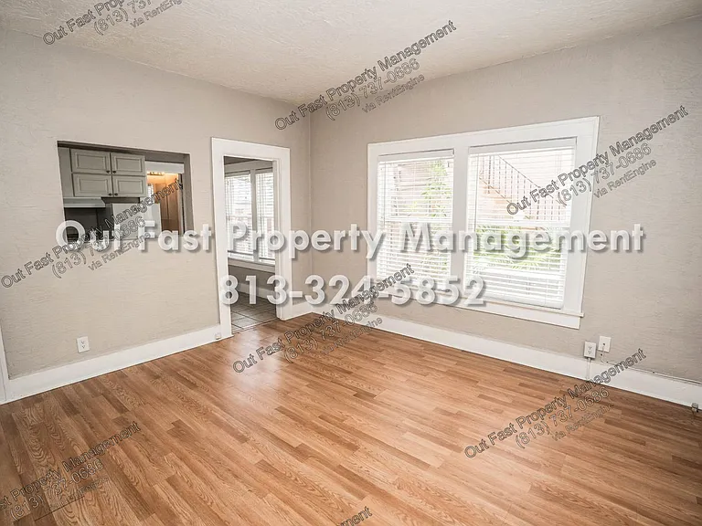 549 2nd St N #1 — Photo 7