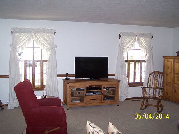 3rd image of 8700 Green St