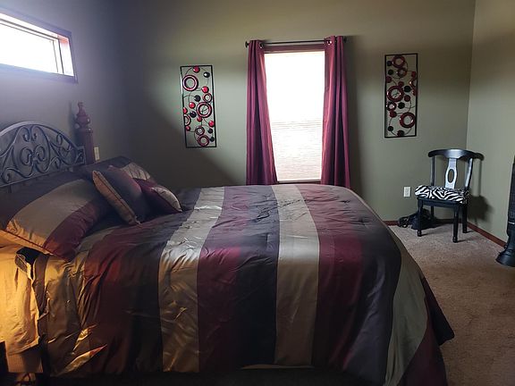 2nd image of 2908 Westminster Dr #8