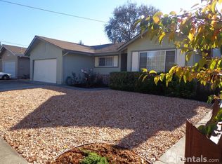 1264 Phyllis St, Santa Rosa, CA 95401