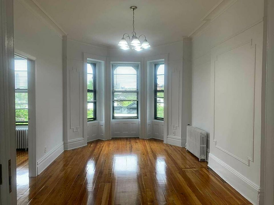 1st image of 420 2nd St APT 4